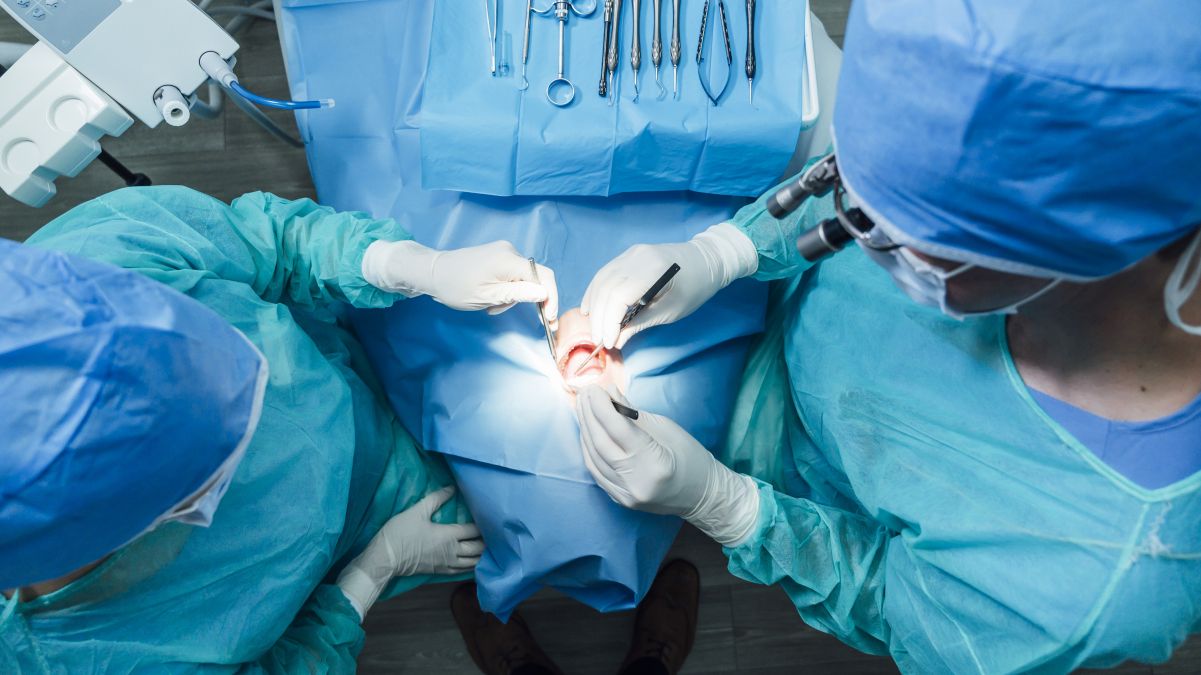 Pazienti complessi: la sicurezza degli interventi nella divisione odontoiatrica ospedaliera