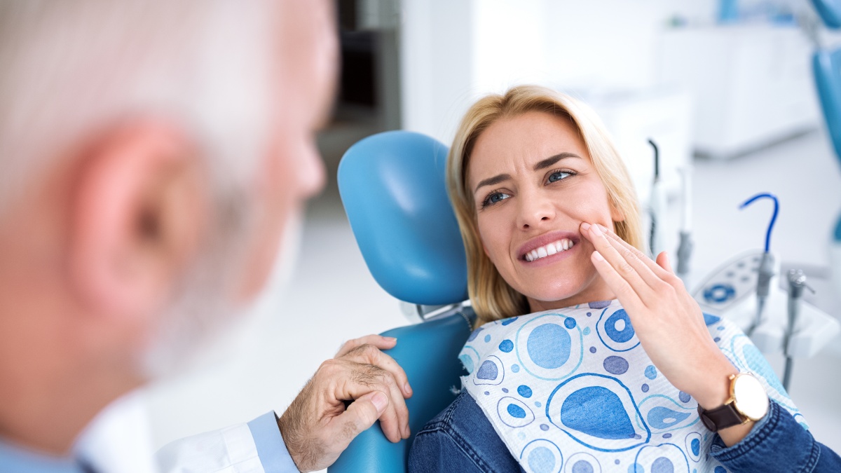 Perchè un dente devitalizzato fa male